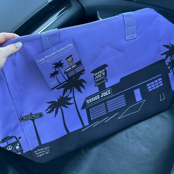 Trader Joe's Limited Edition Lavender Insulated Tote Cooler Bag Foldable NEW - Picture 5 of 7